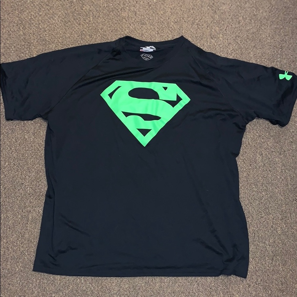 Men’s under armour dry fit loose t-shirt